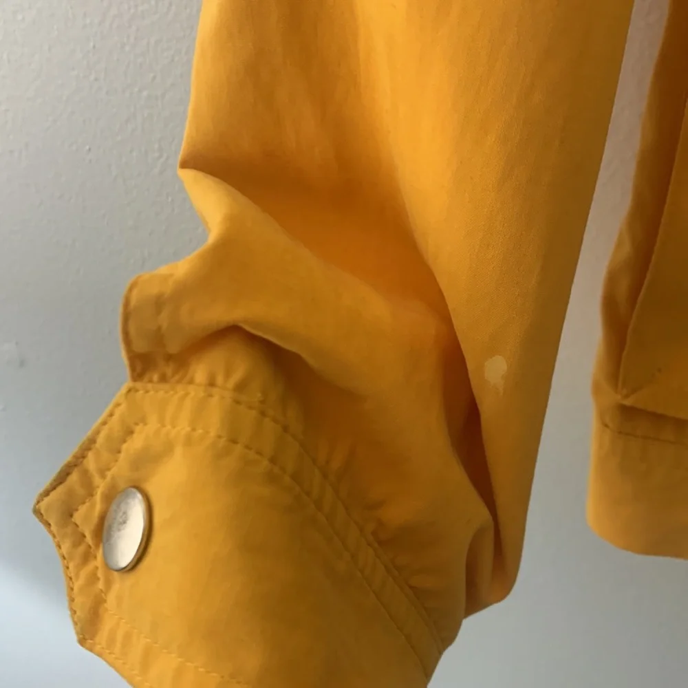Yellow jacket - Picture 4 of 5